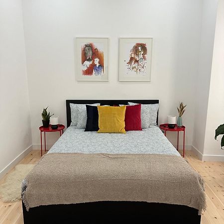 Modern Bedroom In Lisbon Lisboa Exterior foto
